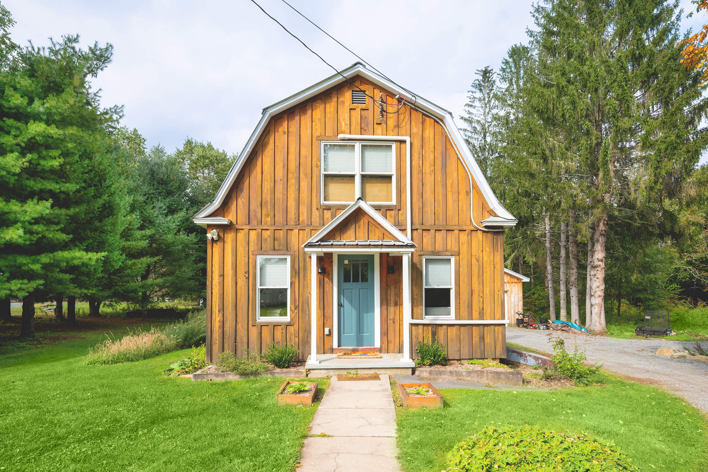 Creekside Cabin