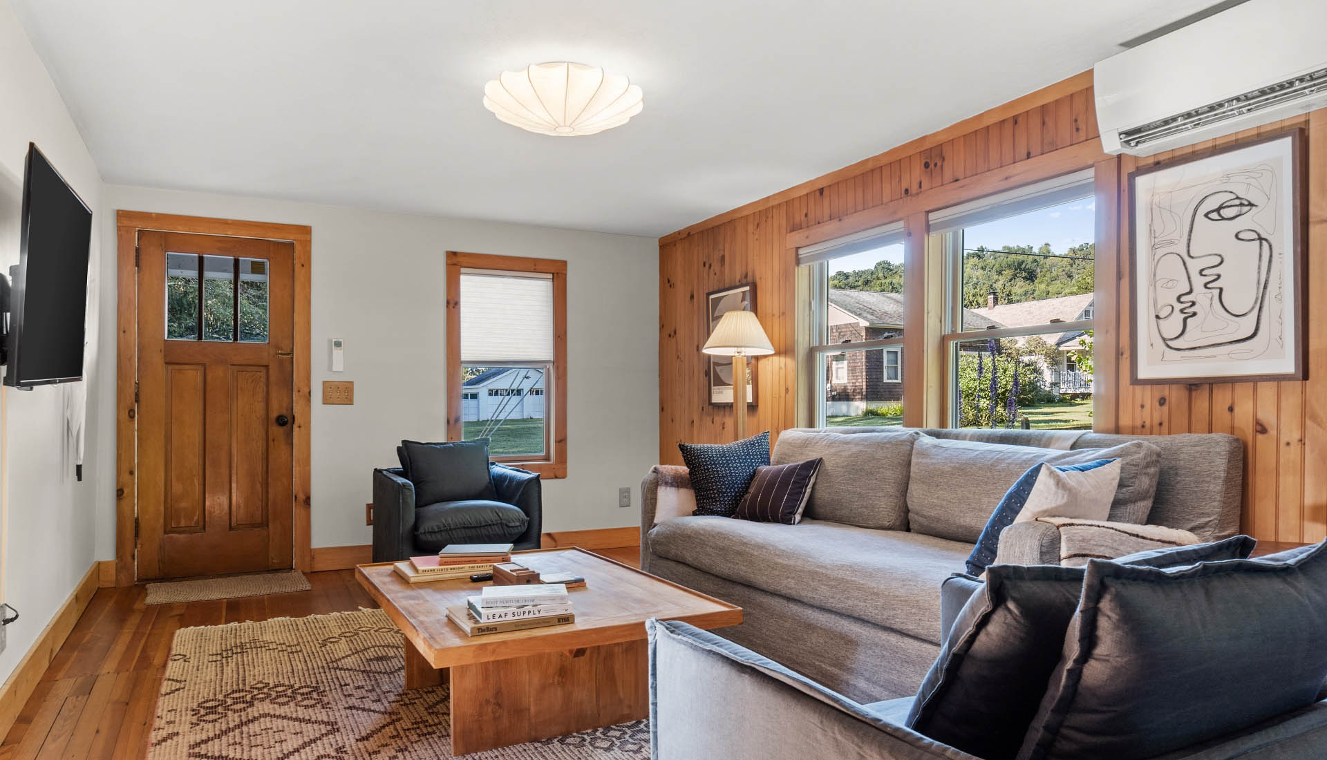 Creekside at Callicoon Hills Interior Entrance