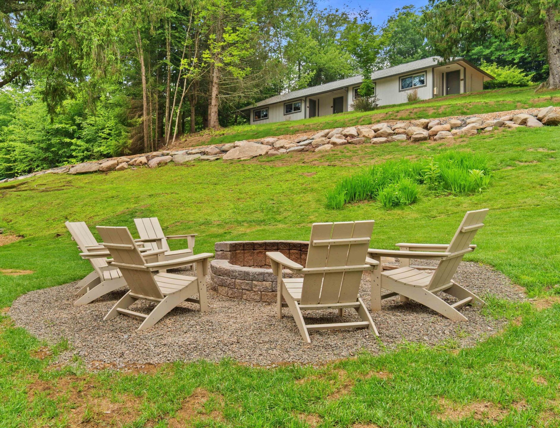 23 acre chairs